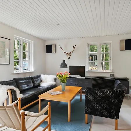 別荘 Three-bedroom In