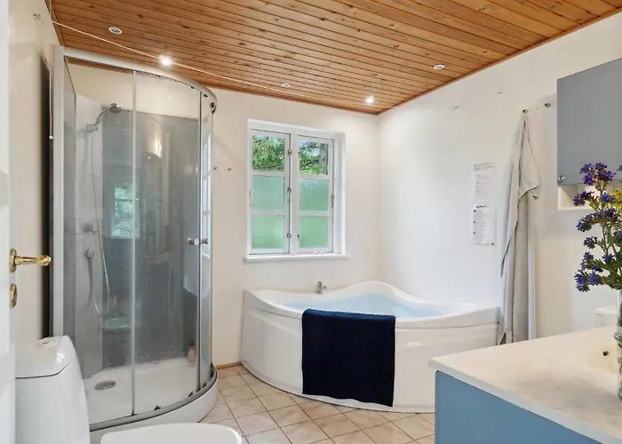 Three-bedroom In Nyaraló *